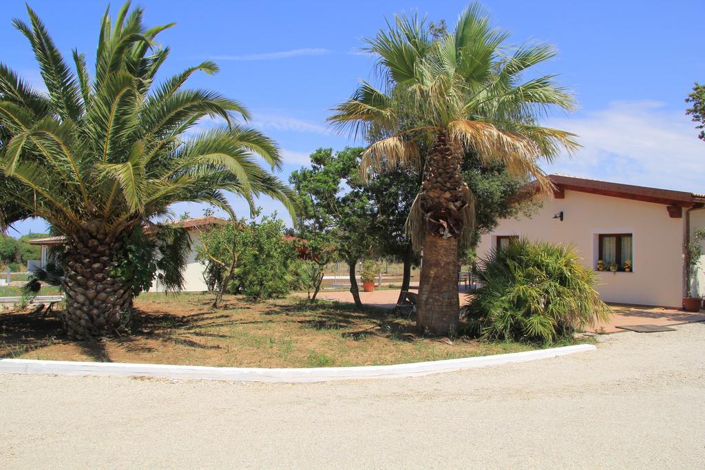 Agliado Villa Platamona Exterior photo