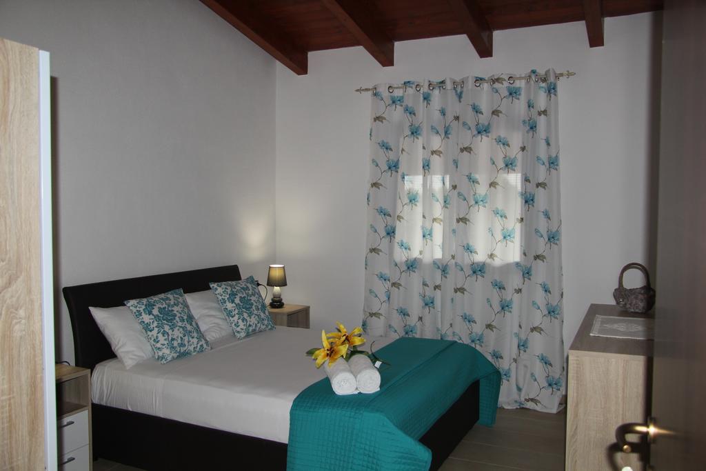 Agliado Villa Platamona Exterior photo
